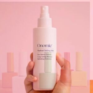 ONOMIE Radical Defense Long Lasting Setting Mist, 150mL NEW plus Ipsy bag